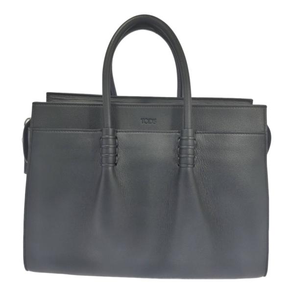 新品タグ付♡TOD'S トッズ エンボスロゴ レザー トートバッグ ブラック 新品タグ付♡TOD'S トッズ エンボスロゴ レザー トートバッグ