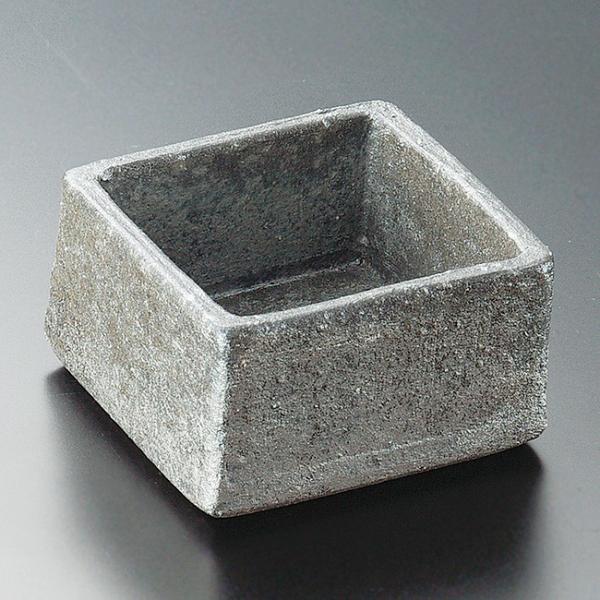 aH 傱 q p My 8.7×8.7×4.9cm {E   JtF  