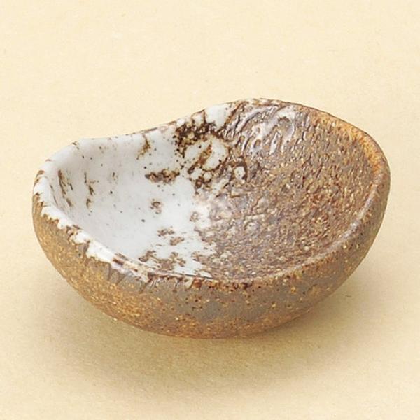 aH Ȕɉȉ~  5.7×5.1×2.4cm    