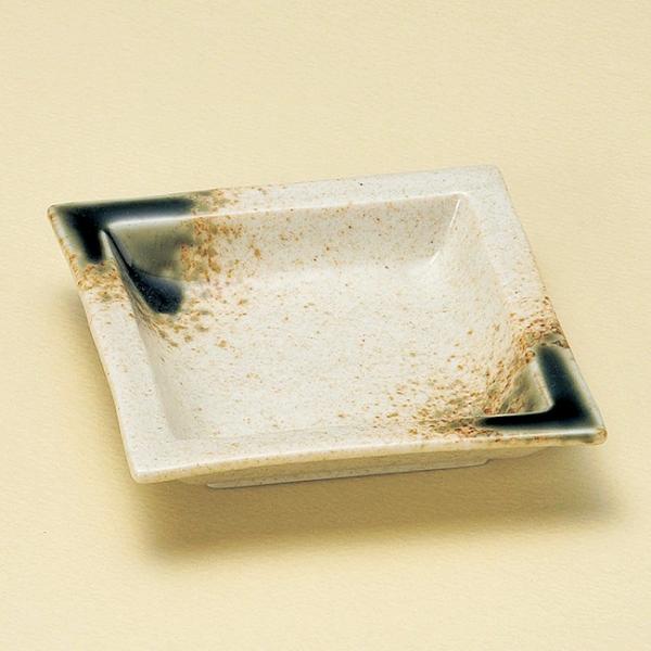 aH ȈɉD M M Ml p 10.6×10.6×2.5cm    