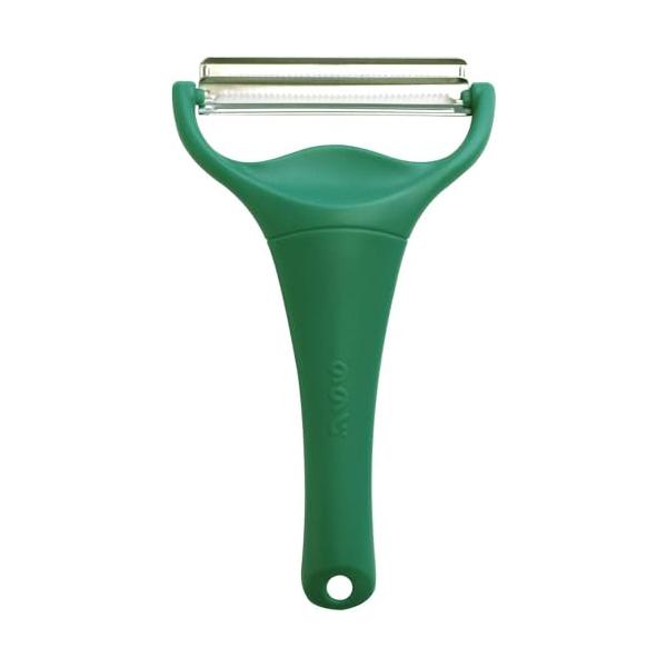 グリーン(単品)/ピーラー/CBP-04G・2枚刃採用で、同じ時間で2倍の量の千切りキャベツを削ることができます・耐熱温度:120℃・本体重量:37g・サイズ:180x106x37mm・生産国:中国