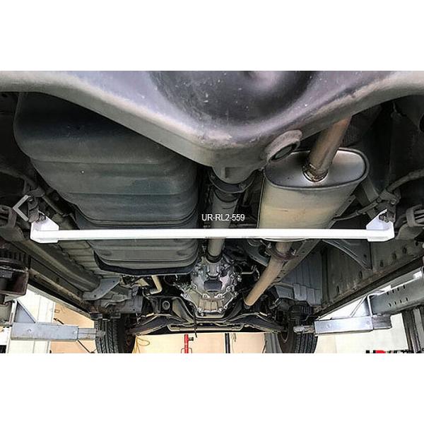 200系ハイエース2WD標準ボディ型式指定GDH201V用ウルトラレーシングリアメンバーブレース(リーフ前方取付)RL2-559※海外輸入品※他商品同梱不可