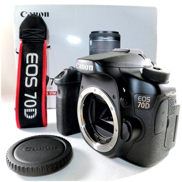 極上美品》 デジタル一眼レフカメラ CANON EOS 70D ボディブラック