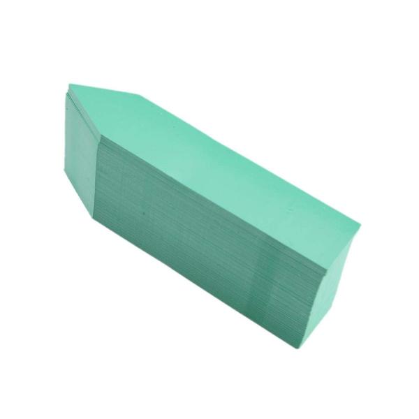 【商品概要】◆【シンプルに使える】植物を際立たせる園芸用立型ラベルです。植物の品種や植え替え時期などを記すのに程良いサイズで、管理や観察に役立ちます。記入箇所が広いので、大きな文字で品種名を表示できるのが特徴です。庭や花壇などの広いスペース...