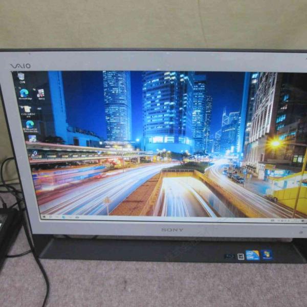 SONY（ソニー） SONY VAIO VPCJ118FJ【大容量HDD搭載】 Core i5 450M