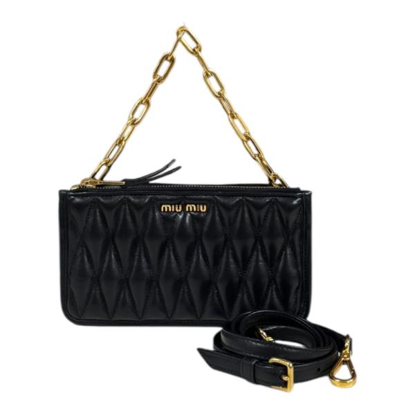 miumiu マテラッセ リュッ クブラック ミュウミュウマテラッセ バックパック ブラック ゴールド金具