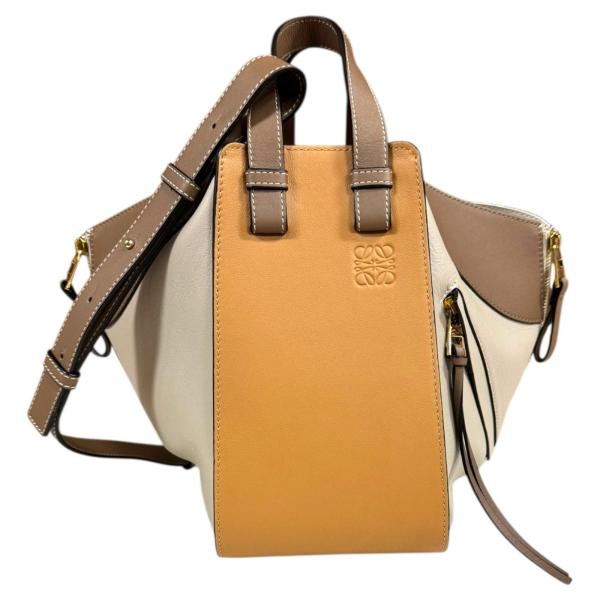 ロエベ ハンモック スモール 326 30KS35 ショルダーバッグ ベージュ系 LOEWE ABランク 中古 楽天市場】ロエベ ハンモック スモール 326 30KS35 ショルダーバッグ