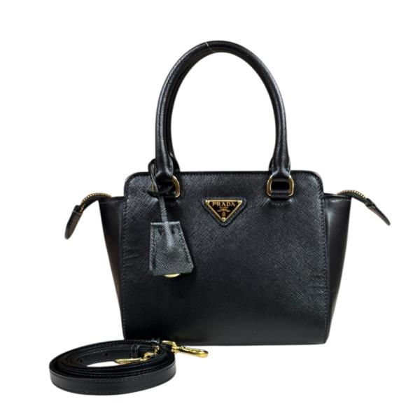 美品 プラダ PRADA サフィアーノ レザー ショルダーバッグ PRADA プラダ サフィアーノ ショルダーバッグ レザー 1BA380