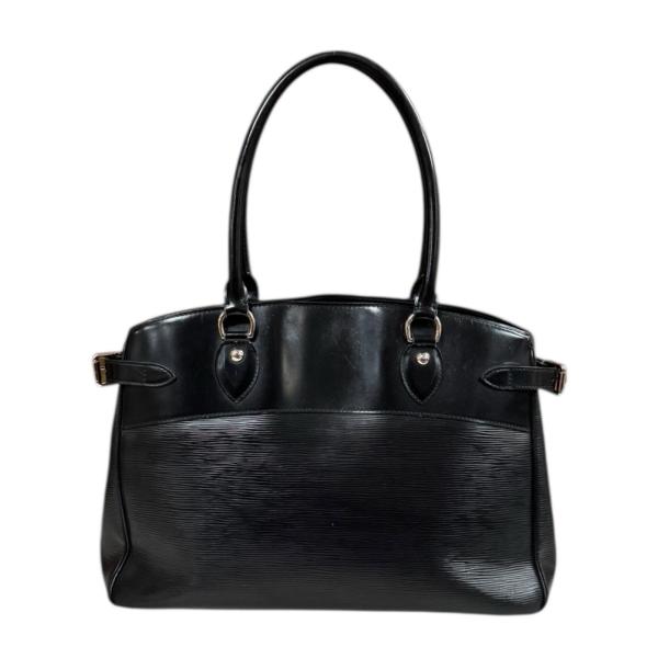 LOUIS VUITTON（ルイ・ヴィトン） パッシィGM エピ ショルダーバッグ