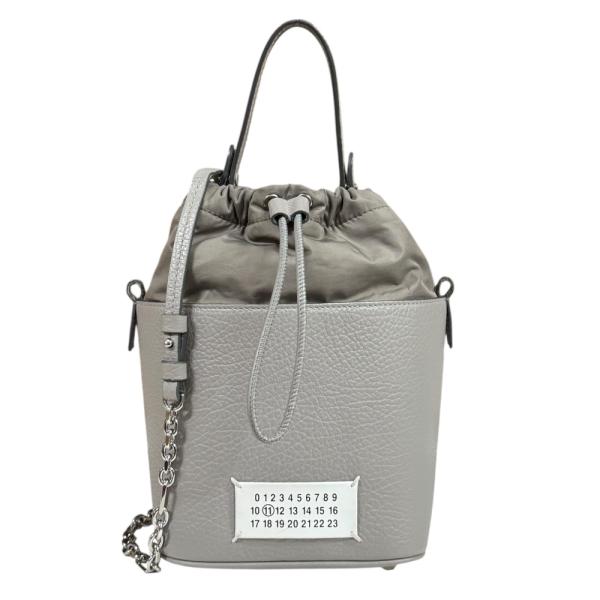 MaisonMargiela メゾンマルジェラ 5AC ロゴパッチバケットバッグ MaisonMargiela メゾンマルジェラ 5AC ロゴパッチバケットバッグ