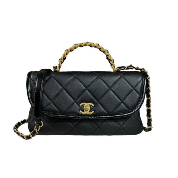 CHANEL シャネル マトラッセ ショルダーバッグ ラムスキン