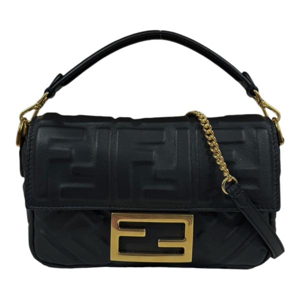 美品】Fendi 黒 レザー ショルダーバッグ A4サイズ ポケット多数
