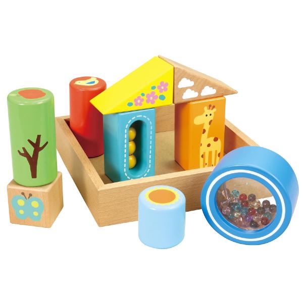 商品説明:振ると音が鳴るかわいいつみき。3種類の音が楽しめる。ビーズ入りつみきはシャカシャカ、木玉入りつみきはカラコロ、鈴入りつみきはリンリン。商品仕様:■商品サイズ（単位mm)：木箱：200×200×43ｍｍ■重量(g)：1167■材質：...