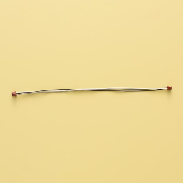 「週刊鉄腕アトムを作ろう!」で使用する中継ハーネス220ミリ(脚用)です。※パーツのみの販売です。パートワーク冊子は付属しておりませんので予めご了承ください。