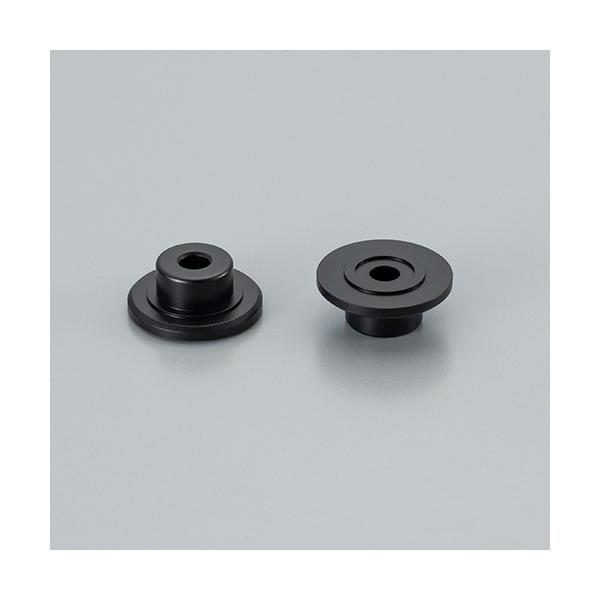 <商品情報>サーボのボトムケースに、フリーホーンを固定する軸を追加するためのパーツです。こちらを使用することにより、「ベアリング付アルミフリーホーン(B3M/KRS-6000シリーズ用)」を取り付けることができるようになります。...