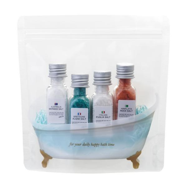 白いバスタブ柄がかわいいジッパーバッグに、バスアイテムを詰めました。ちょっとしたギフトにもどうぞ。[バスソルト]バスソルトが入った小さなボトルを詰めました。４か国のバスソルトが入っています。■販売元／ジーピークリエイツ■内容／バスソルト×4...