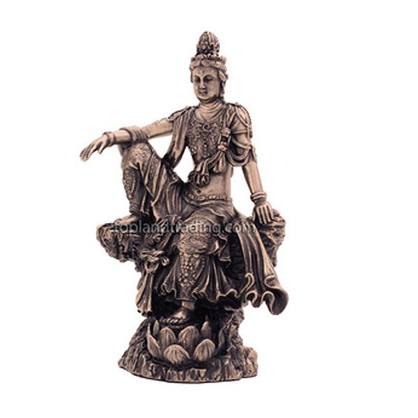 小さな水月観音の半跏思惟像ブロンズ風高さ 約12.7cm慈悲の観音菩薩