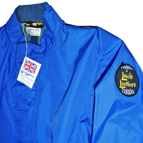 英国製 LEWIS LEATHERS VINTAGE 878 ONE-PIECE ツナギ です。希少な当時物 デッドストック品(提げ札付き)で、袖にワッペンが付いています。サイズ：XL表記 身幅約54cm ウエスト幅約49cm 股下約80c...