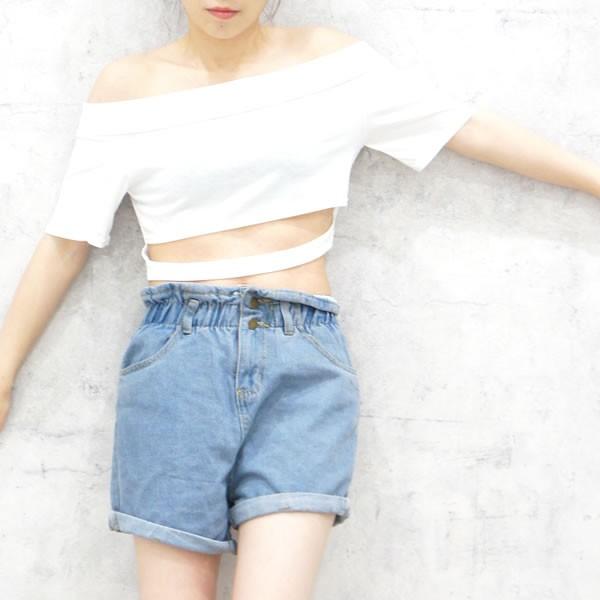 セール オフショルダー カットソー レディース オフショル ショート丈 トップス 肩だし 白 ホワイト ネコポス可 B136 黒い服専門店ロンデルブラック 通販 Yahoo ショッピング