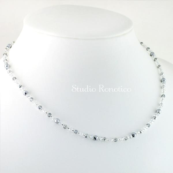 こちらは長さ４０ｃプラス５ｃアジャスターの商品ページです。長さが選べるマグネットクラスプ版40cm又は45cm、又はアジャスタークラスプ引き輪金具版40cm+5cmの3種ございます。超キラキラなのにシンプルで可愛い、磁気ネックレスには見えな...