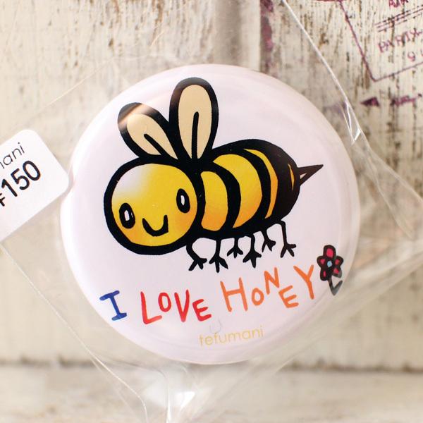 缶バッジ ハチ 32mm Bee オリジナルキャラクター Tef 101k インディーズ雑貨 Room505 通販 Yahoo ショッピング