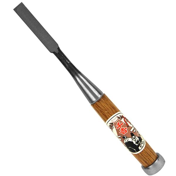 【商品概要】商品サイズ(約):幅25×高さ220×奥行き25mm商品重量(約):140g鋼:日立安来鋼 黄紙柄:赤樫刃巾:12mm【商品説明】【商品詳細】ブランド：千吉商品種別：DIY・工具・ガーデン商品名：千吉銅賞 ノミ 追入のみ 刃巾1...