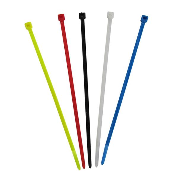 【商品概要】サイズ:長さ150mm、幅3.6mm最大結束径:約直径32mm材質:ナイロン使用温度範囲:マイナス30~85度入数:5色(白、黒、赤、黄、青)アソート100本【商品説明】【商品詳細】ブランド：TMC商品種別：スポーツ＆アウトドア...