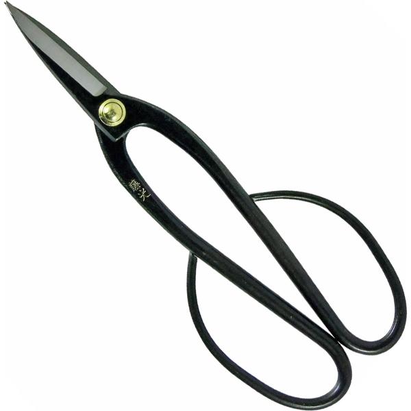 【商品概要】盆栽・生け花・植木等に最適です。厳選した材料に、伝統ある技術を加えて、手打ちで仕上げた秀作です。切り口が滑らかで、樹木を傷めないので成長を妨げません。刃部はねばり強く、耐久性にも優れています。昔ながらの形状の柄ですので、握りやす...