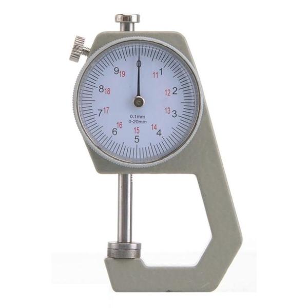 【商品概要】【商品説明】皮革やフェルト、布の生地、金属板の厚さを測るのに適した、アナログ式の革厚ゲージ<br> 小型で小さく、ケース付きなので、携帯、持ち運びに便利<br> 測定子やアンビルの形状は標準形と曲面の厚さ...