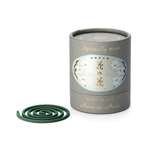 【商品概要】爽やかなゆり、グリーンフローラルウッディの香り。爽やかなホワイトリリーを中心に、グリーンフローラル、ほろ苦いリーフィーグリーンを合わせ、東洋調の上質なインド産白檀と芳醇なムスク調の香りでまとめた、凛としたグリーンフローラルウッデ...