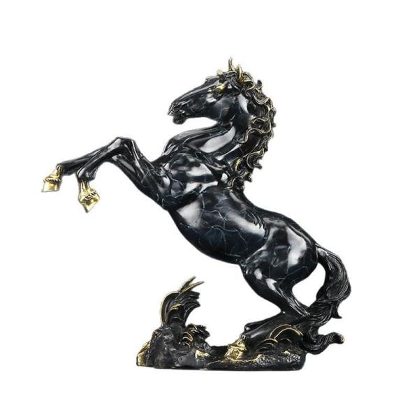 [Release date: December 9, 2025]馬は幸運や縁結び、そして願いが叶う象徴とされ、馬をテーマにしたインテリアはビジネスのマスコットとして人気があります。材質:銅製サイズ：S：27*8.5*27cm M:36*13...