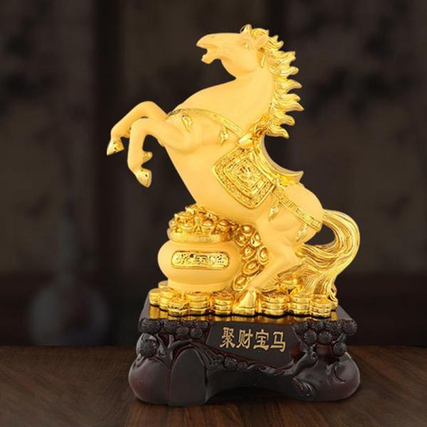 [Release date: December 9, 2025]象徴的な繁栄：金色の馬の樹脂製装飾品として、この作品は繁栄と成功を体現し、装飾的な装飾の慣習と一致し、どんな部屋にもポジティブな雰囲気を醸し出します。素材：樹脂製サイズ：S:1...
