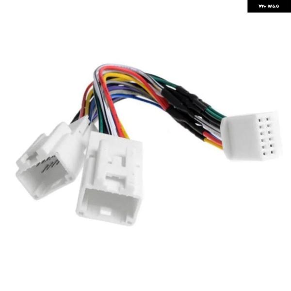 並行輸入品 トヨタ レクサス ES300 IS220 カーCD アダプター オーディオ インターフェース SD 6P 1対2接続 レクイア シエナ タコマ ヤリ
