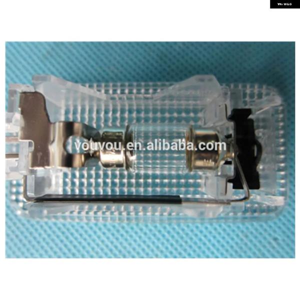 並行輸入品 マツダ カー トランク 蓋ライト カーゴルームランプ 2 3 6 クーペ MX-5 CX3用 D651-51-440A 2007-2019 2008