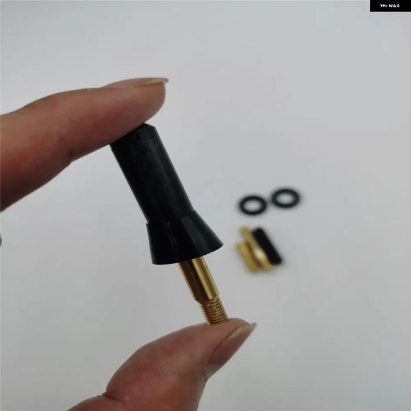 並行輸入品 フォード F150 F250 ルーフアンテナ 3.5CM カーボン ショート エクスプローラー 2002 - 01 フォーカス エスケープ 2004