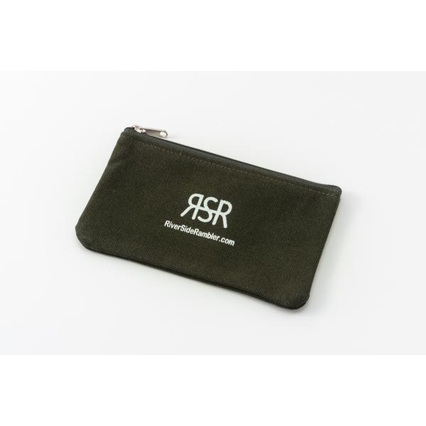 Tetra Stand収納用ポーチです。マチ無しの平袋ケースで上部にファスナーが付いています。シンプルな造りで小物入れや財布としてもご利用いただけます。