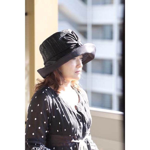 帽子　ベルベット　女優帽　エレガント　ベージュ　　リボン　イタリア製　婦人帽子 帽子ベルベット女優帽エレガントベージュリボンイタリア製婦人帽子