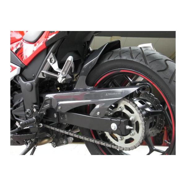 STRIKER (ストライカー) エアロデザイン リヤフェンダー リアフェンダー ノーマルスイングアーム用 カーボン Ninja250R[ニンジャ](ABS) SAD-RF117C-A