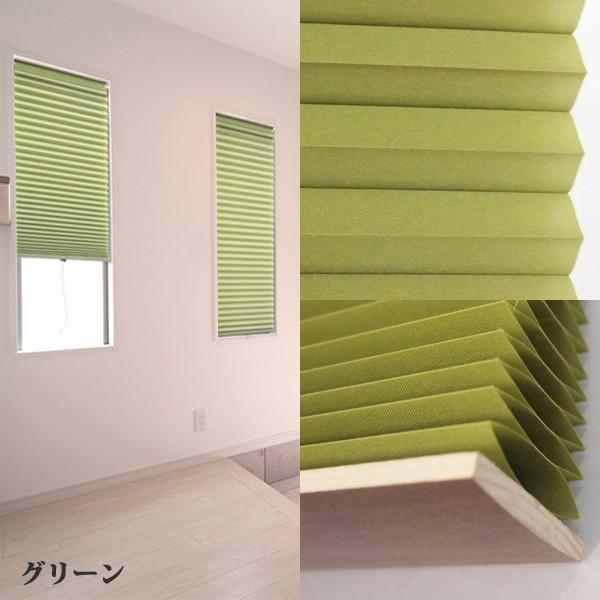つっぱり ロールスクリーン 小窓 断熱スクリーン 幅59cm×高さ約90cm つっぱり棒付