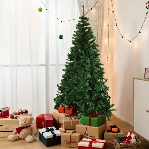 ■商品情報心躍るホリデーシーズンにぴったりな『クリスマスツリー 』は、家庭やオフィスのデコレーションに最適なアイテムです。リアルなグリーンパインのデザインが美しい雰囲気を演出し、特別なクリスマスをより一層彩ります。組み立ても簡単で、手軽にク...