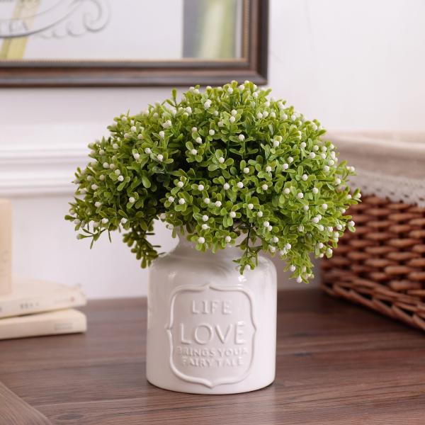 シンプルながらも洗練されたデザインで、お部屋にやさしい雰囲気を添えてくれるアイテムです。ナチュラルテイストのインテリアやカントリースタイルにぴったりで、ドライフラワーやグリーンとの相性も抜群。ガーデンウェディングの装飾としても人気の高いデザ...