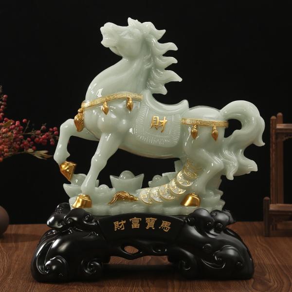 翡翠 馬の彫刻 置物 馬 うま 置物 オブジェ 翡翠色 樹脂製 開運 運気アップ 恋愛運 結婚運