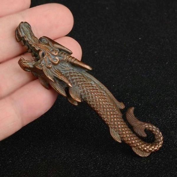 ドラゴン 龍 竜 アロワナ 魚 オブジェ 置物 地球 開運 縁起物 迫力 かっこいい 健康運 仕事運 家庭運 金運 商売〓盛 厄除け 浄化 風水 成功運 守護 オフィス