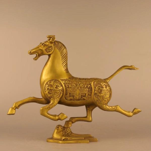 馬 ウマ 置物 オブジェ 金色 黄金 ゴールド 干支 運 金運 健康運 出世