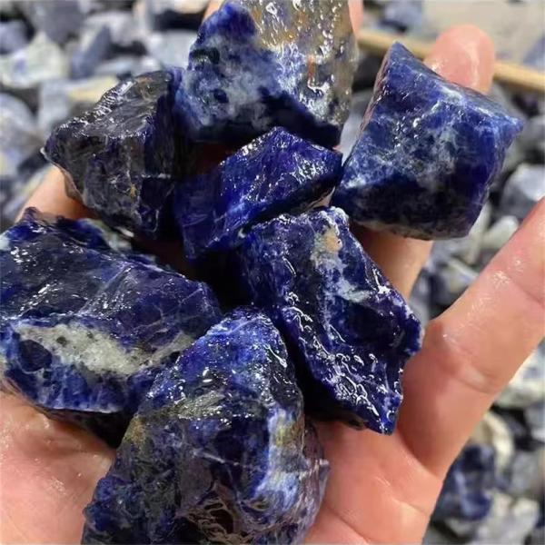 天然石ソーダライトの貔貅 置物 ご購入前に在庫確認必要m.937 天然石