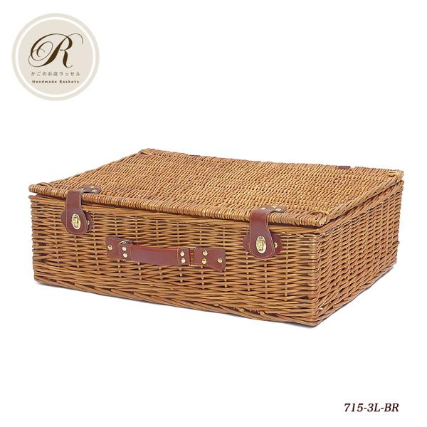 自然素材の柳材でしっかりと編み上げました。ジャンボサイズのトランク型、ちょうどよい深さの長角形なので収納に適しています。キャンプやお出かけの時の食材、おやつや飲料入れにとても便利。天然素材のやさしさ、温かさは使い込むほどに風合いが生まれます...