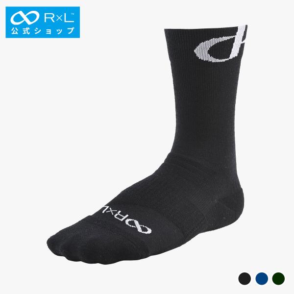 【商品特徴】・R×L MERINOは、最高級メリノ7種類の中から最もスポーツに適した素材を厳選して使用。・国際宇宙ステーションの船内服にも採用された実績のある特殊な交撚糸・エキストラファインメリノを使用。 ウールの内側にポリエステルを包み込...