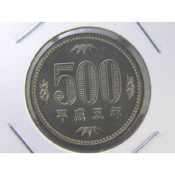 発行枚数1億3,224万枚  直径26.5ミリ　品位　銅750/ニッケル250　量目7.2ｇ　※ミントから取り出した未使用貨幣です。