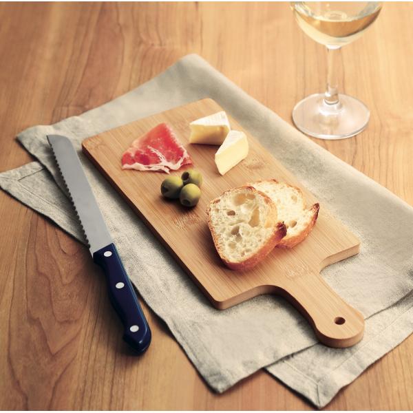 【自然素材×ブレッドケアの定番セット】竹製のカッティングボードとステンレス製ブレッドナイフの組み合わせで、毎日のパン時間をワンランク上に。竹の木目がナチュラルな雰囲気を演出し、キッチンやテーブルを上質な空間に。機能とデザインを兼ね備えた、暮...