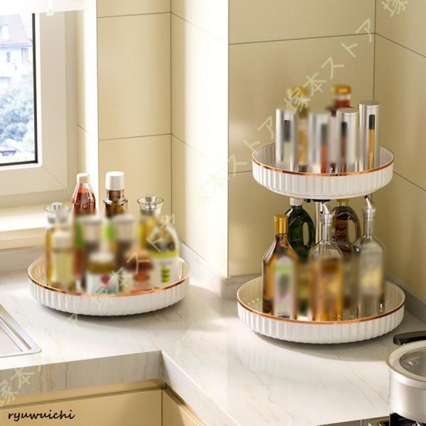 製品仕様製品名：360度回転式収納ラック材質：PETカラー：ホワイト使用範囲：キッチン、トイレ、寝室等 【商品仕様】丸型    直径30.7×高さ35cm、重量：約944g     素材：高品質PET素材で作られ、高級感が溢れているスパイス...